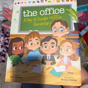 🦋❣️the office: A Day at Dunder Mifflin Elementary - Book